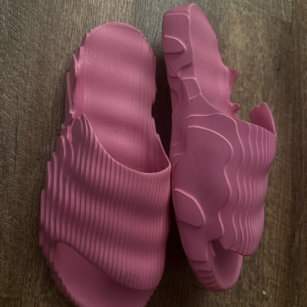 Women's Pink Slide Sandals